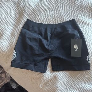 DARC SPORT WOLVES FOREVER SEAMLESS KATYA SHORTS